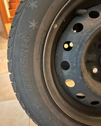cerchi e gomme da neve hyundai