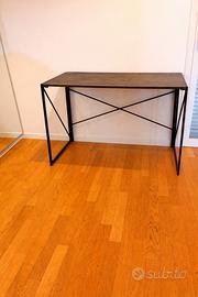 Scrivania stile industrial