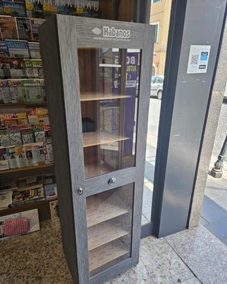 mobile humidor per sigari