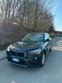 BMW X1 2016 con Apple CarPlay e Android auto