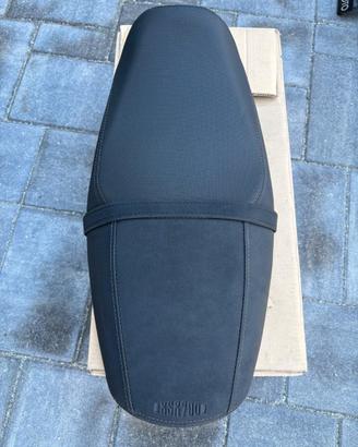 Sella comfort design Ultrasuede originale Yamaha
