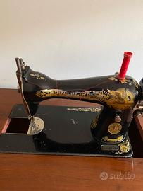 Macchina da cucire SINGER