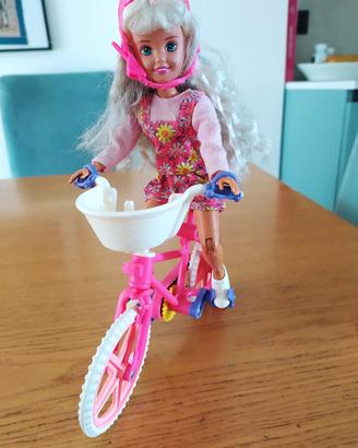  Barbie teenager in bicicletta