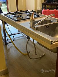 Top con fornello e lavello