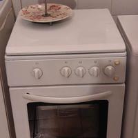 cucina 4 fuochi a gas