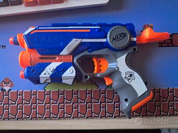 🔫 Nerf Firestrike Elite + 3 Dardi – Blaster