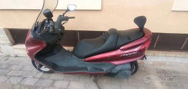 MOTO - SCOUTER YAMAHA MAJESTIC 250