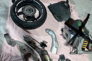 Ricambi Honda CBR 1000 2004 SC57