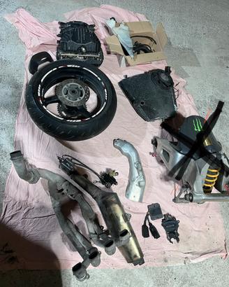 Ricambi Honda CBR 1000 2004 SC57