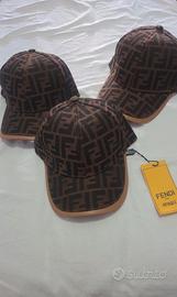 Cappelino Fendi marrone