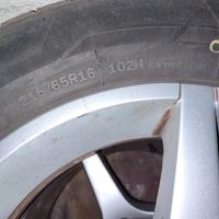 4 Cerchi con gomme invernali per Nissan qashqai
