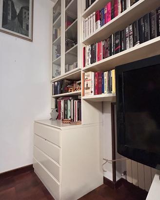 Libreria con vetrina e cassettiera + mobiletto Tv