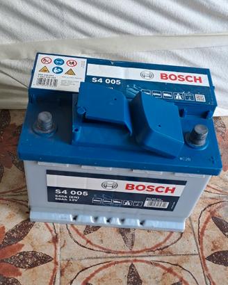Battetia bosh da 60 ampere