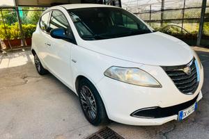 Lancia y 1,3 mjet