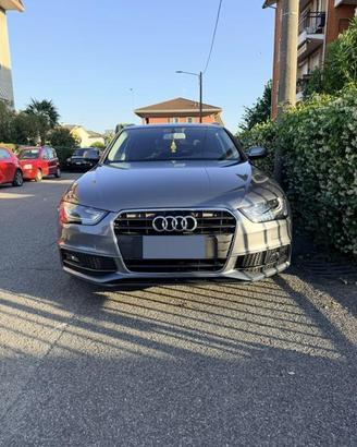 Audi A4 Avant 2.0 TDI 150 CV S line Automatica