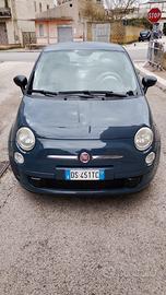 Fiat 500 blu