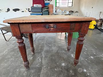 Tavolo Antico Rustico in legno massello