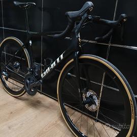 bici giant TCR pro ML(56) 2021