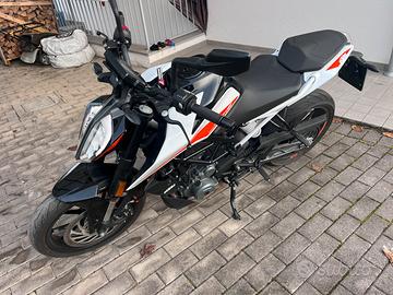 Ktm Duke 390