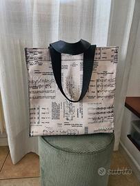 Borsa per attivita' musicali