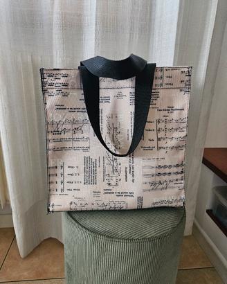 Borsa per attivita' musicali