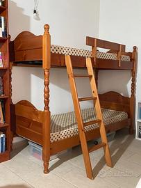 letto castello con materassi