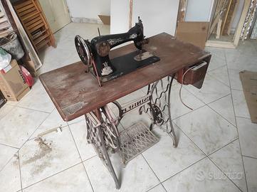 Macchina da cucire singer