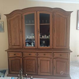 Credenza con vetrina in rovere massello anni '80