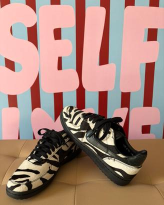 Nike Field General PRM Zebrate