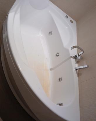 vasca idromassaggio