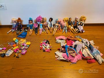 Maxi Lotto 15 Barbie (10 Barbie, 2 Ken, 3 Bambine)