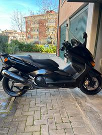 Tmax - Yamaha