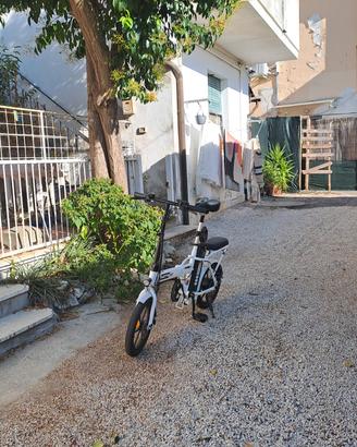 bici elettrica 16" 