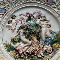 Piatto da parete  in ceramica Capodimonte