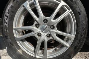 205 55 16 - Kumho Ecsta HS52