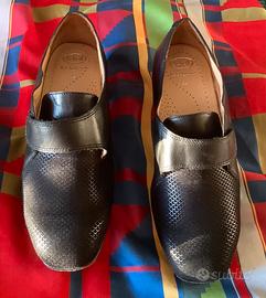 Scarpe comode in vera pelle