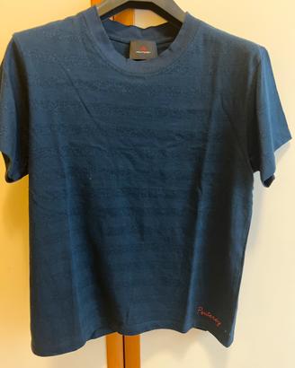 T-shirt blu elettrico.