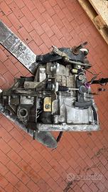 Cambio Renault Trafic (00>07< ) (07>14< ) 1.9 DCI 