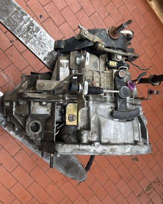 Cambio Renault Trafic (00>07< ) (07>14< ) 1.9 DCI 