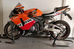  Honda CBR 600 RR 2005 