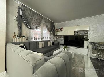 3 LOCALI A CALVAGESE DELLA RIVIERA