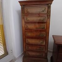 Cassettiera stile antico