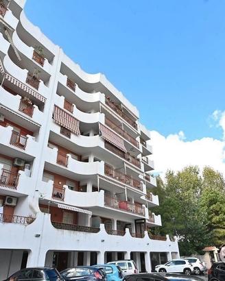 Quadrilocale con doppi servizi, San Giovannello