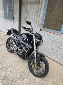 Zontes 125 G1 Scrambler (2021) - 13.400 km