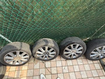 gomme e cerchi per Ford Sax 225/50/17 