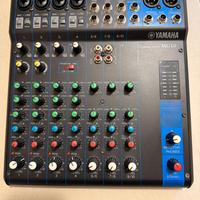 Mixer audio Yamaha MG10