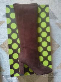 Stivali in pelle naturale scamosciata marrone scur