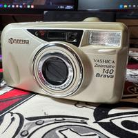 Fotocamera Kyocera yashica zoomate 140 brava