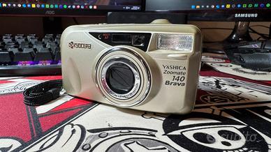 Fotocamera Kyocera yashica zoomate 140 brava