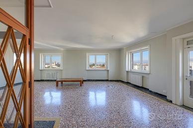 Via Treppo -Via Petrarca quadricamere biservizi